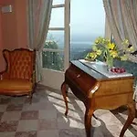 Colonne Hotel 4*