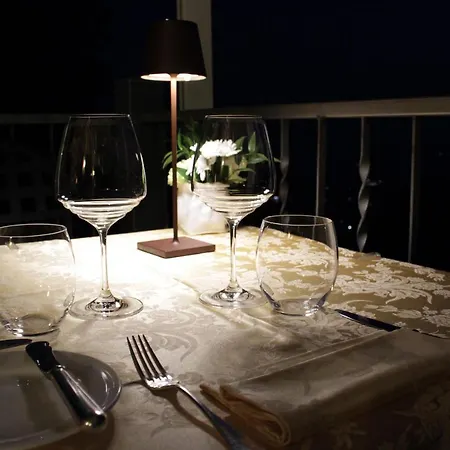 Colonne Hotel Varese