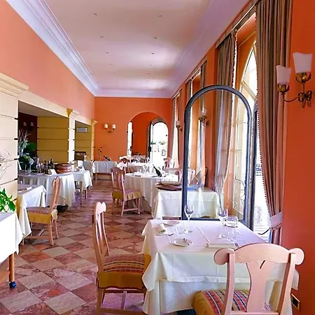 Colonne فندق