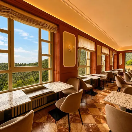Colonne Hotel 4*