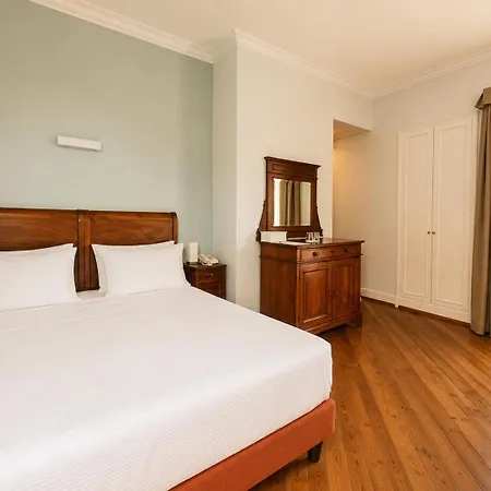 Colonne 4* Varese